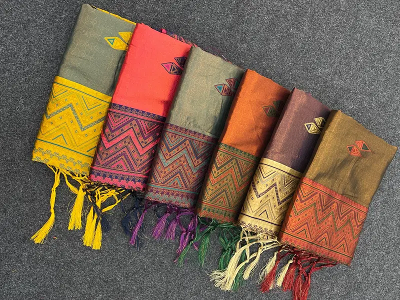 KT 120 Designer Banarasi Silk Sarees Wholesale Clothing Suppliers In India